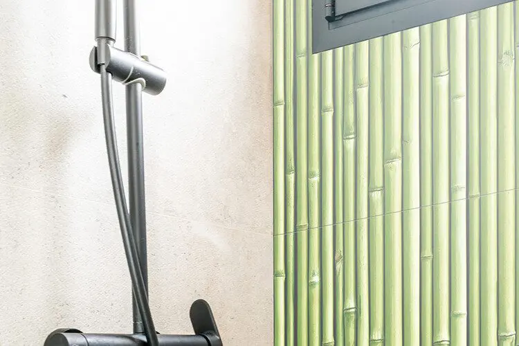 Mural en paneles para baño Bambu - Imagen 2