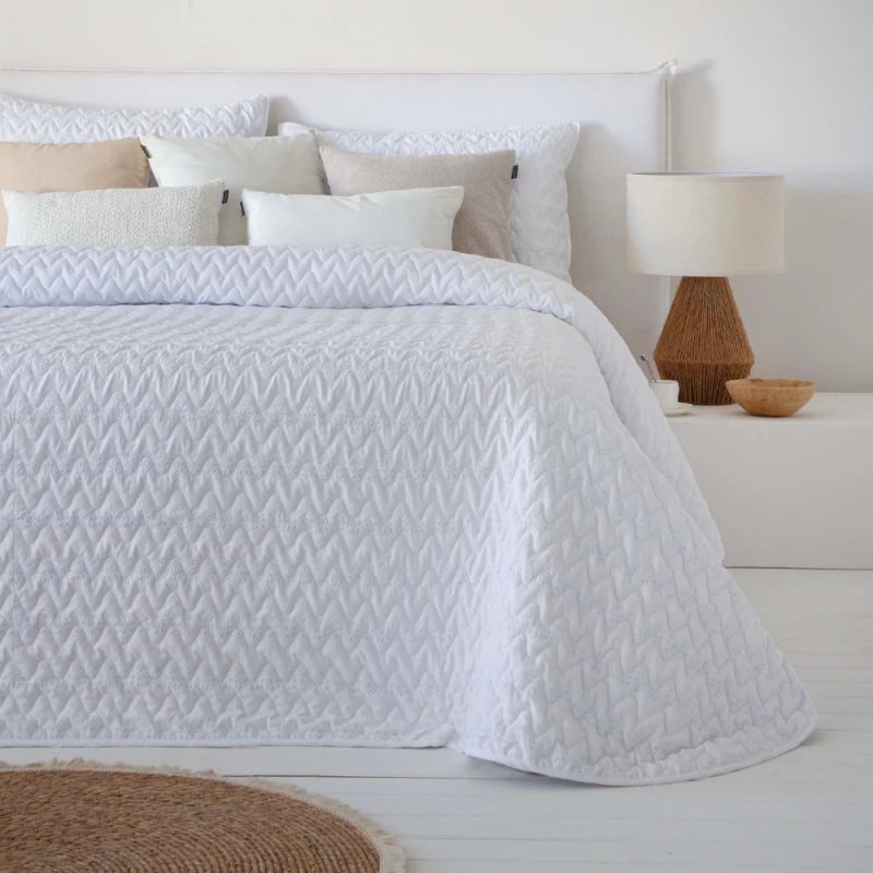 Colcha bouti blanca cosida Lorea de FUN DECO - Imagen 4